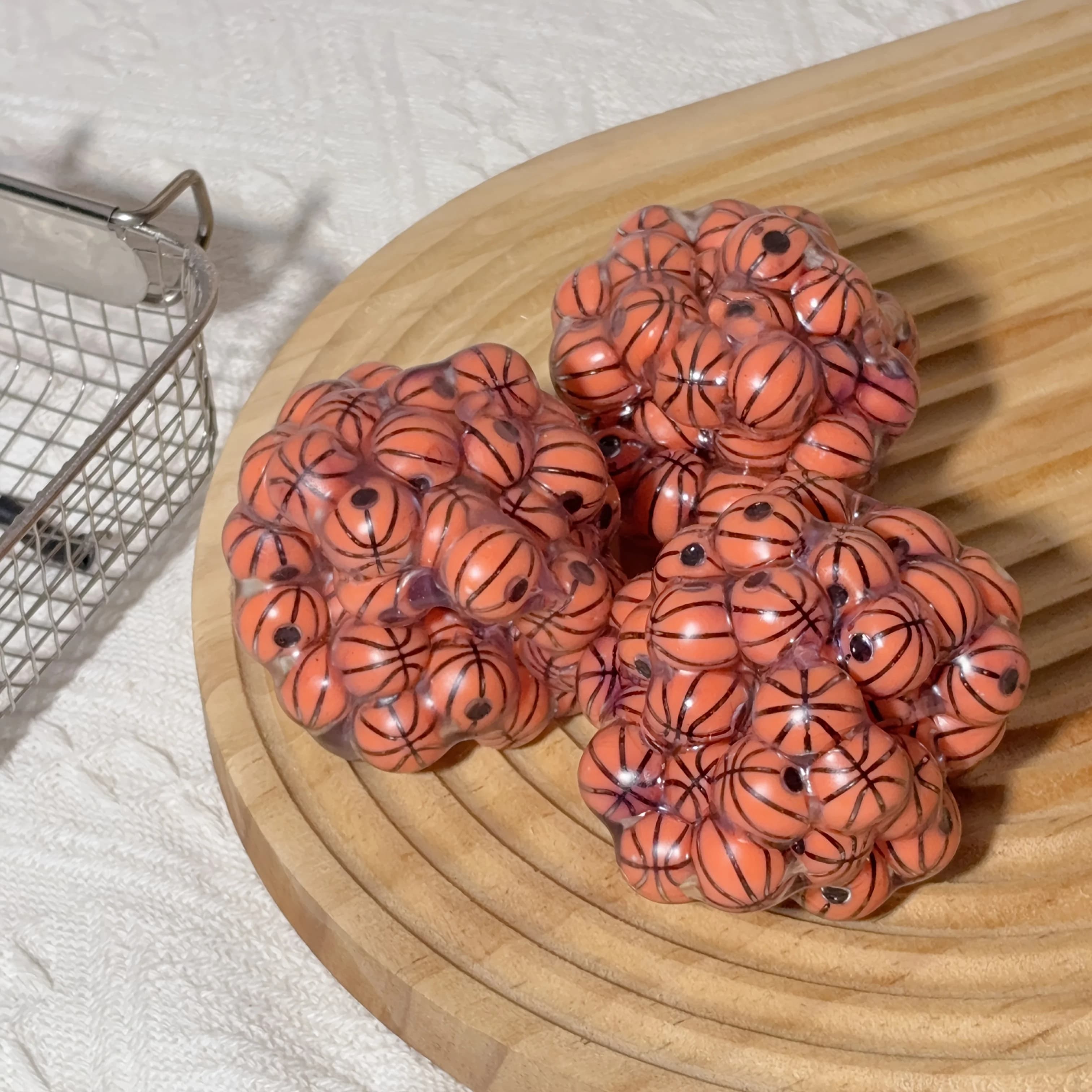 1/2 Piece Basketball-Shaped Stress Relief Toy, Soft Texture Squeeze Toy, Suitable for Office, Christmas, Holidays, Halloween, Easter, Birthday Gifts