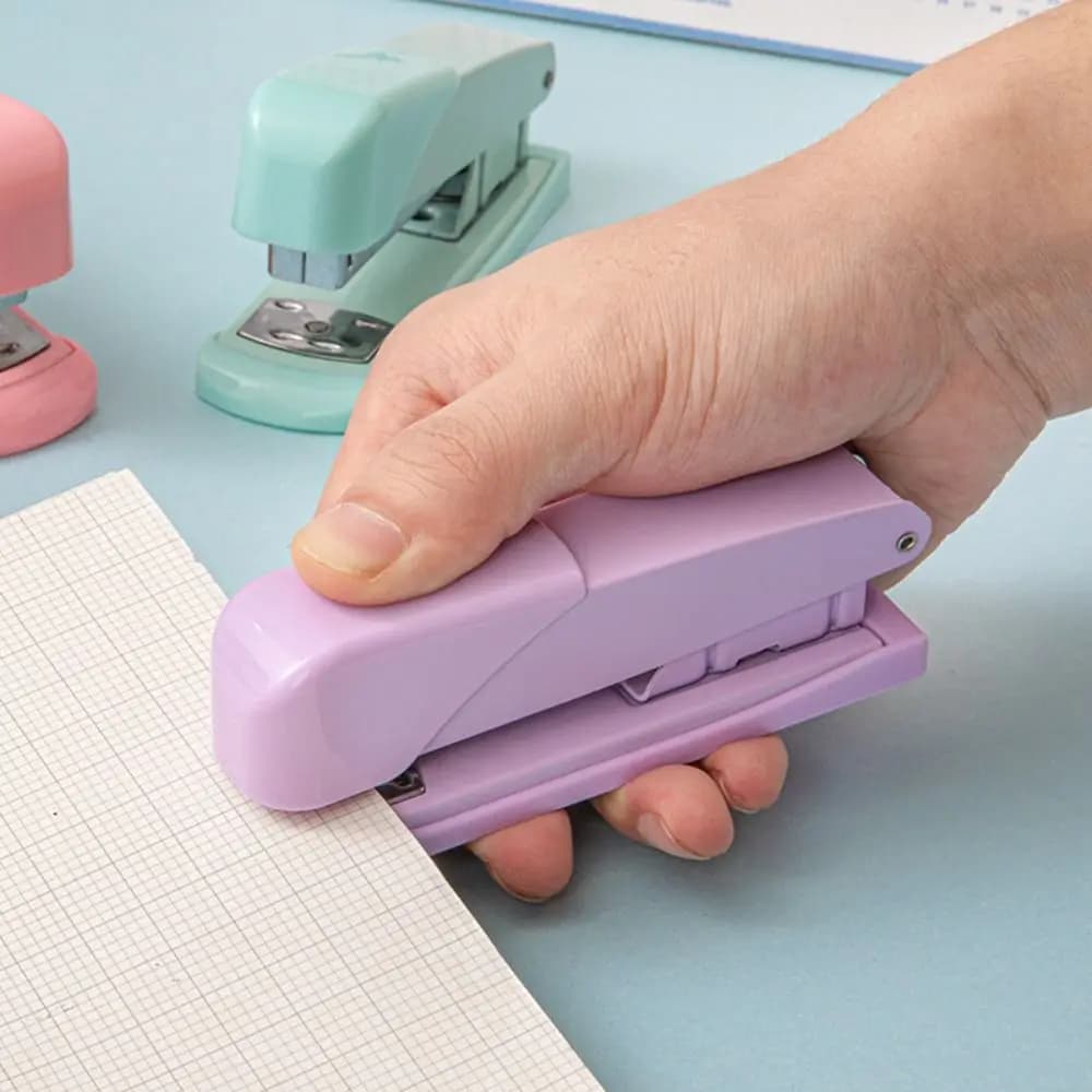 Cucitrice Multifunzione Grande Formato Colore Macaron, Efficiente e Portatile, Utensile Manuale per Cucitura Carta
