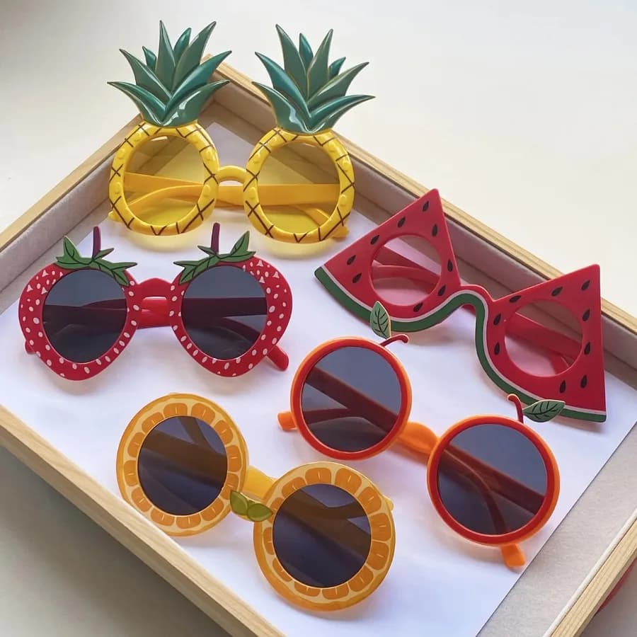 1-24PCS Occhiali da vista per frutta Occhiali da sole ananas Occhiali da sole per feste Luau Occhiali da sole divertenti Oggetti di scena per feste hawaiane