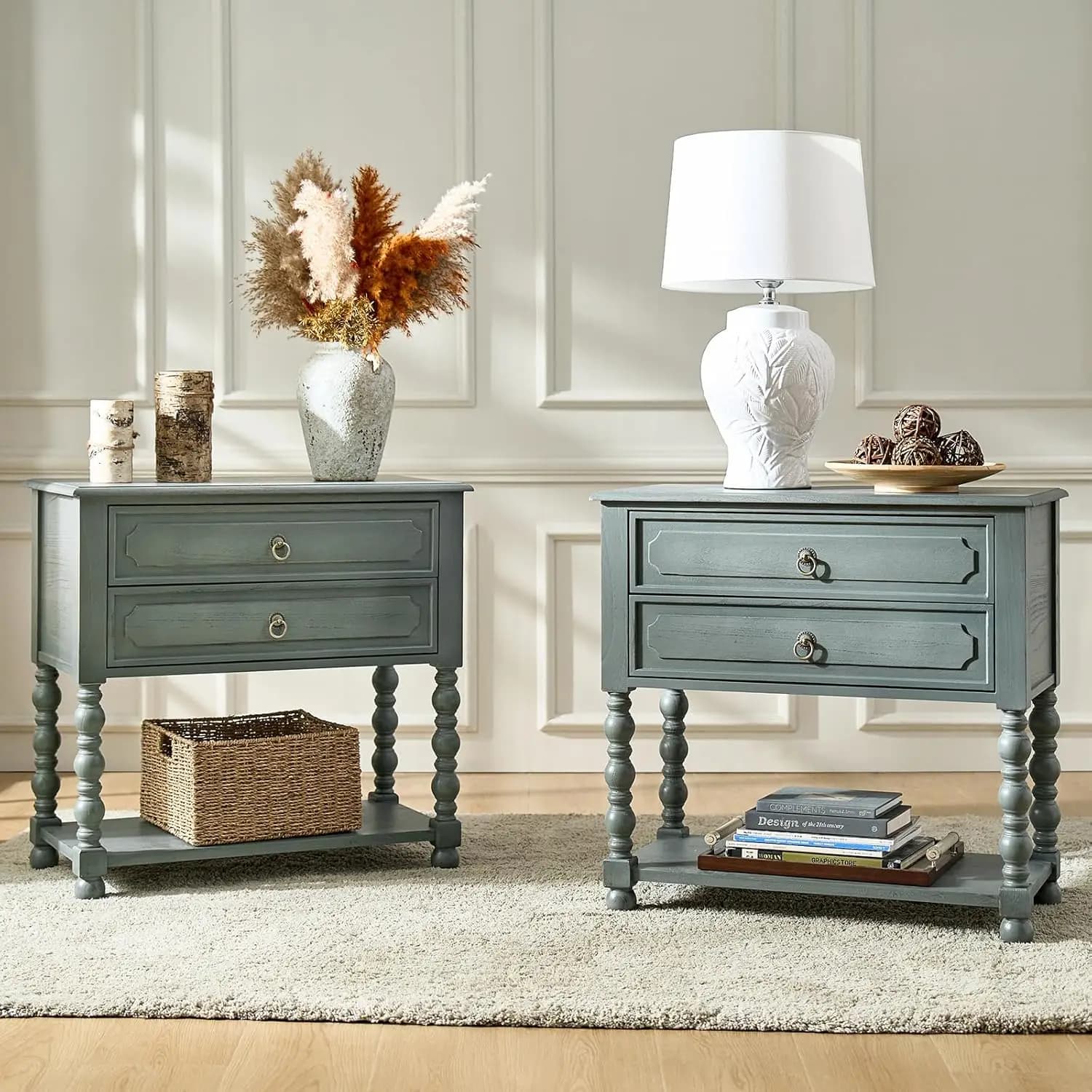 Set di 2 Tavolini Contenitori con 2 Cassetti e Ripiano Aperto, Gambe a Fuso in Legno Massello, Stazione di Ricarica, per Soggiorno e Camera da Letto, 2 Pezzi, Blu, Personalizzabile