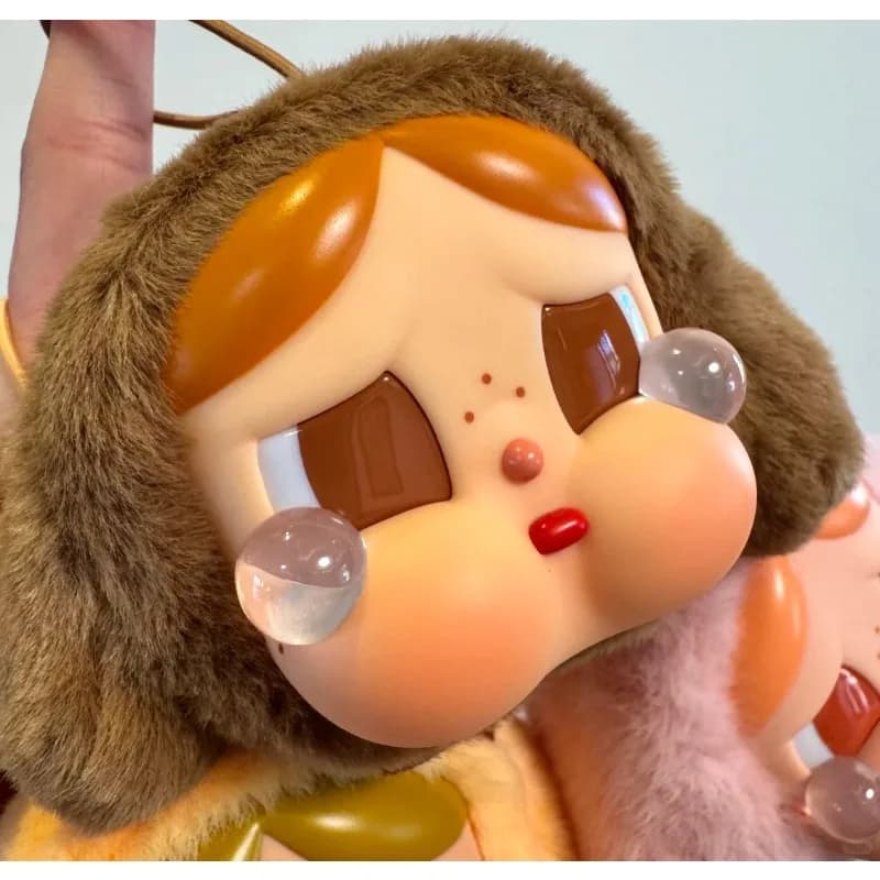 POP MART Crybaby Crying Babe Series Stazione Shanghai Edizione limitata Cultura pop Figure Scatola per bambole Scatola cieca Sorpressa