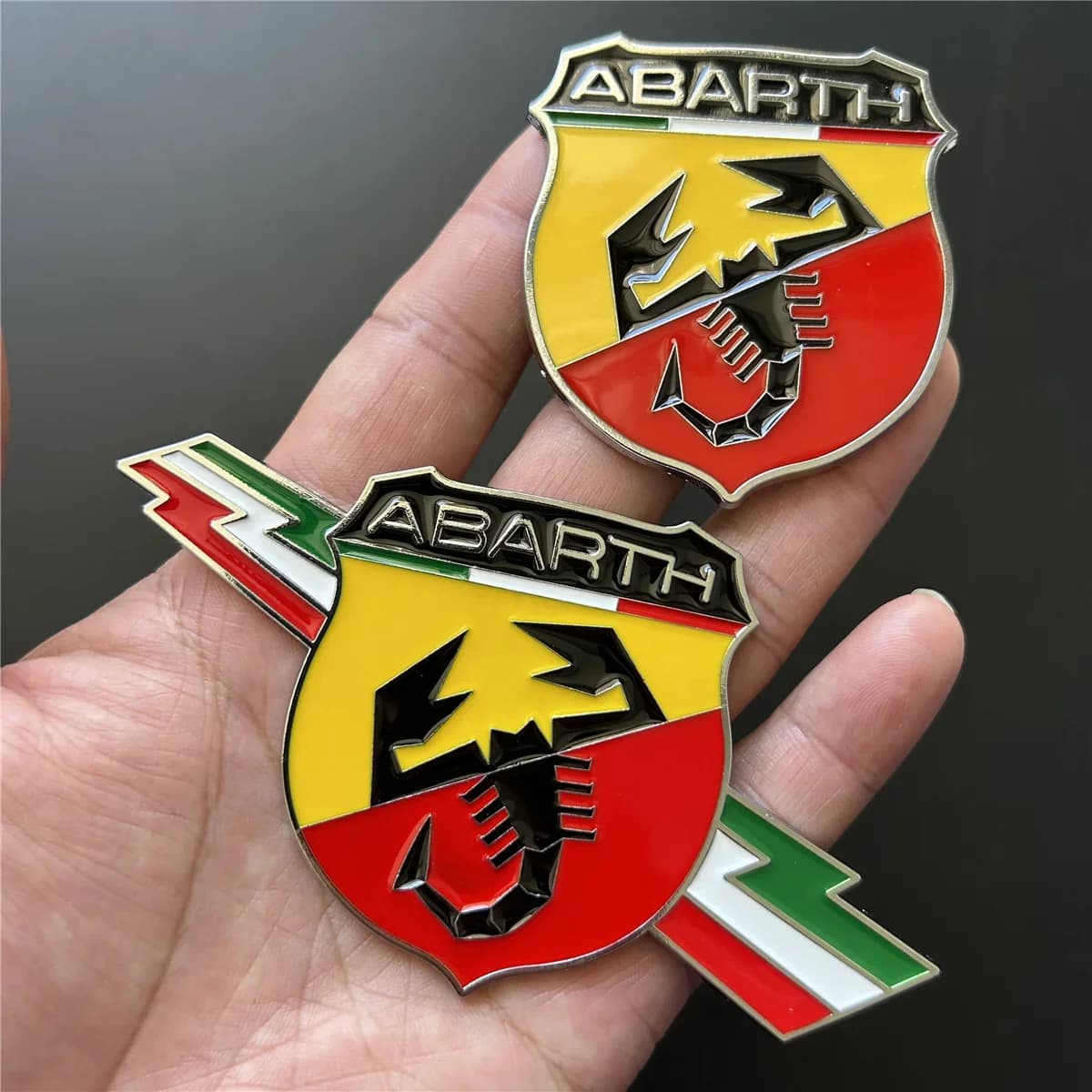 Car Stickers 3D Emblem Auto Lateral Wing Decal Tooth for Fiat Abarth 500 124 125 595 Bravo Point Scorpion Accessories for styling
