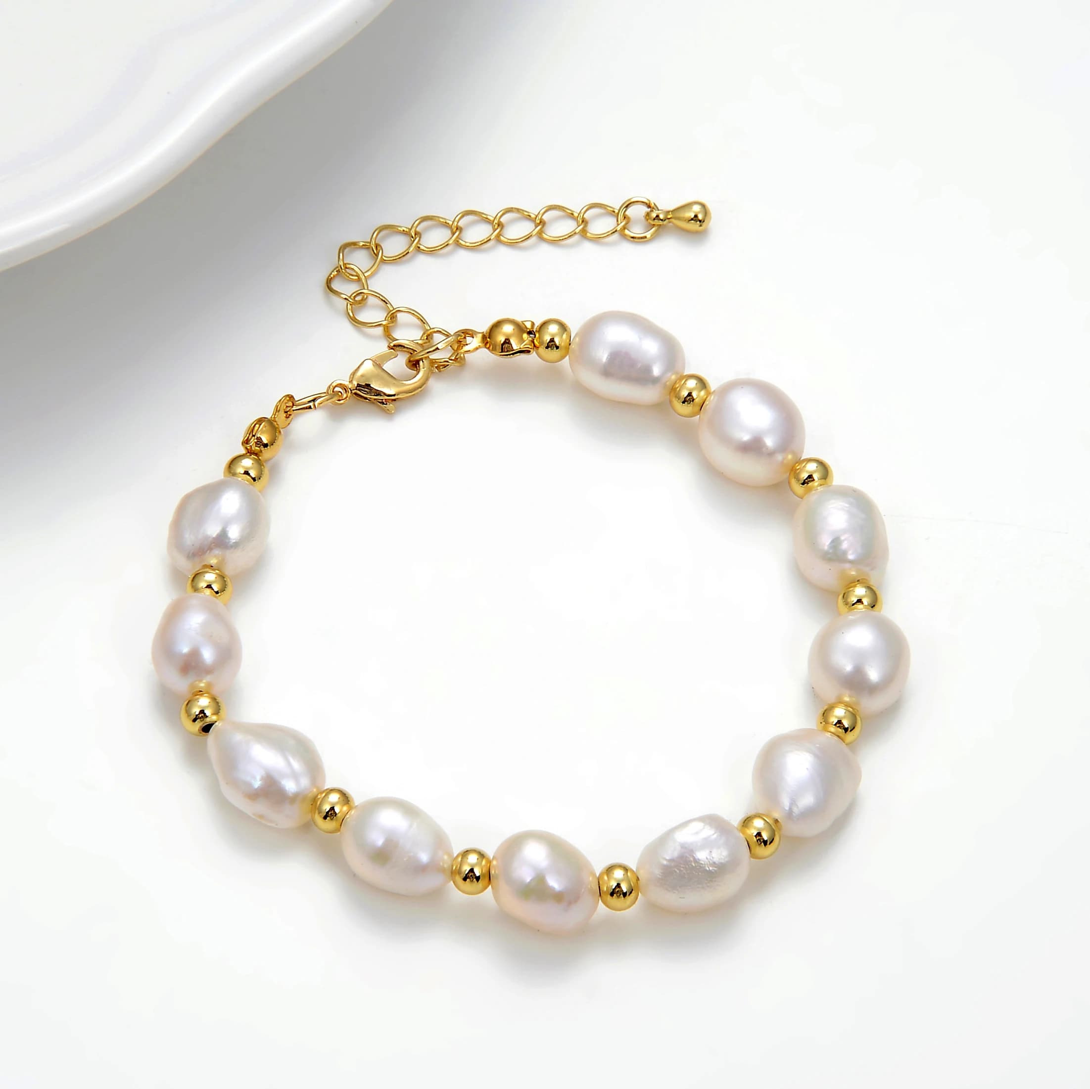 2022 corea vendita calda braccialetto di perle barocche naturali per le donne moda semplice bianco braccialetto di perle d'acqua dolce gioielli da sposa