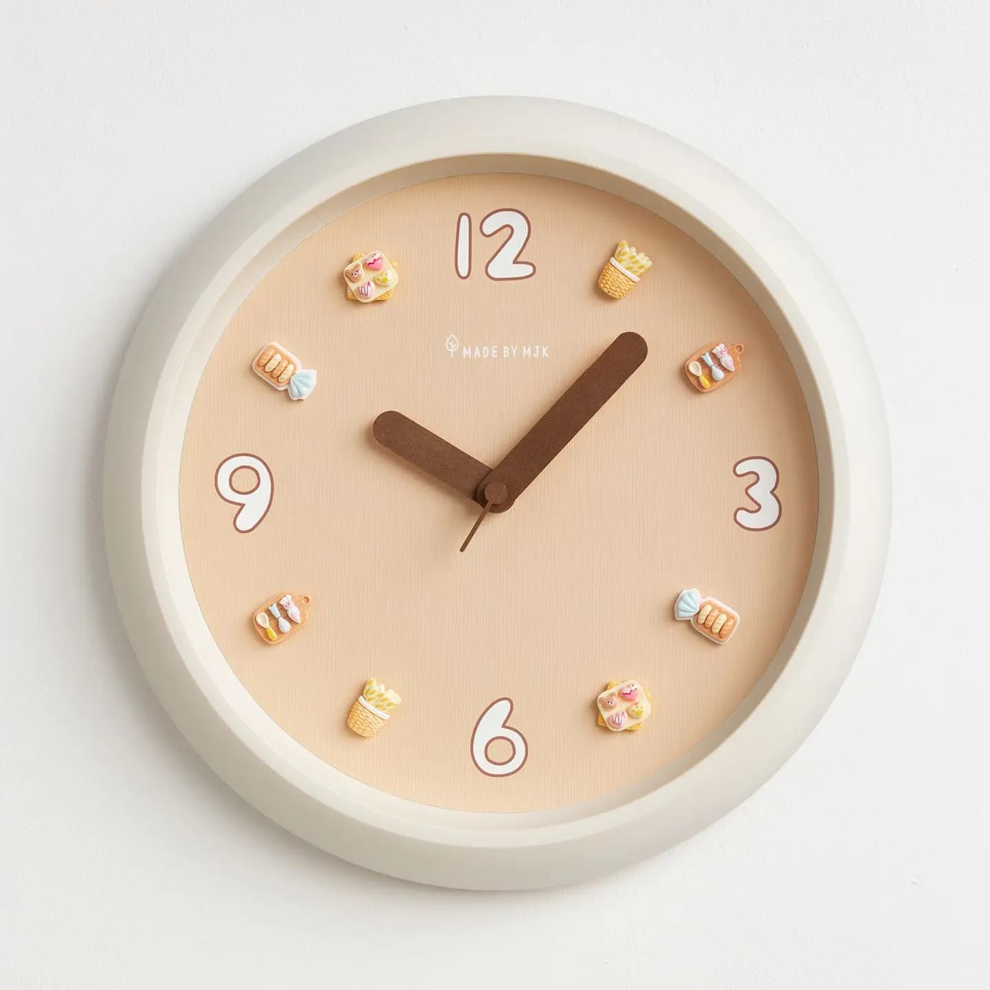 Simple Creative Silent Clock Art Quartz Wrought Iron Living Room Mute Wall Hanging Clock Watch Home Decoration Wholesale