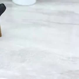 1:12 Casa delle bambole in miniatura Ornamenti per chitarra elettrica Casa delle bambole Strumento di simulazione Giocattolo Micro scena Puntelli per foto