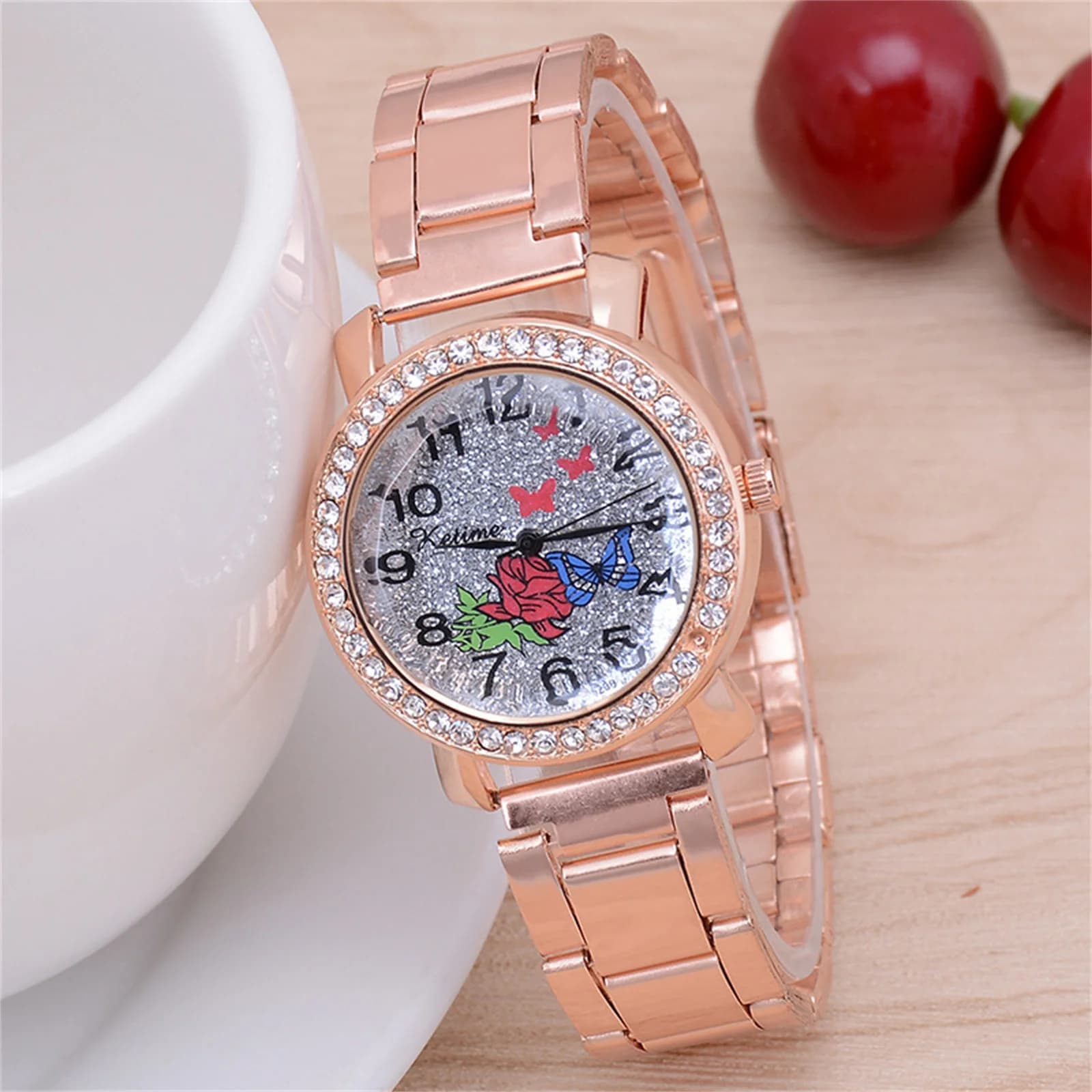Women's Golden Quartz Watch, Elegant Women's Wrist Watch with Luminous Dial and Date, Leather Strap, Waterproof