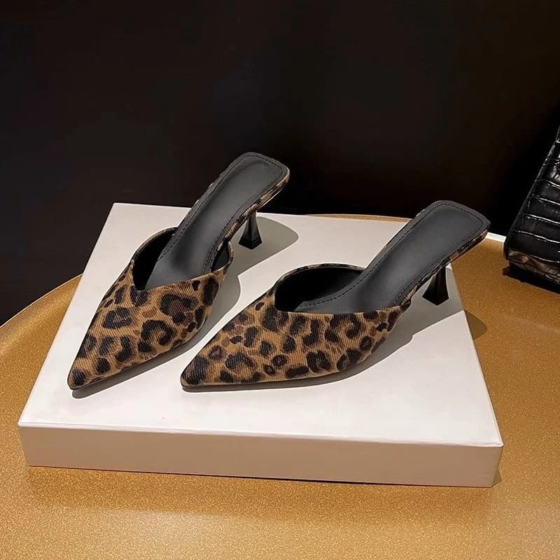 2025 nuova primavera nuova stampa leopardata donna pantofola punta a punta sottile sandalo tacco basso signore ciabatte scarpe Zapatos Mujer