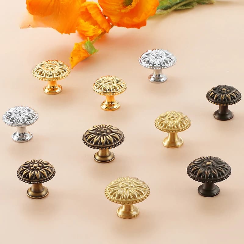 1 pz manopole per mobili in ottone oro brillante europeo maniglia per armadio a sfera rotonda hardware per mobili luce di lusso cassetto tirare cucina