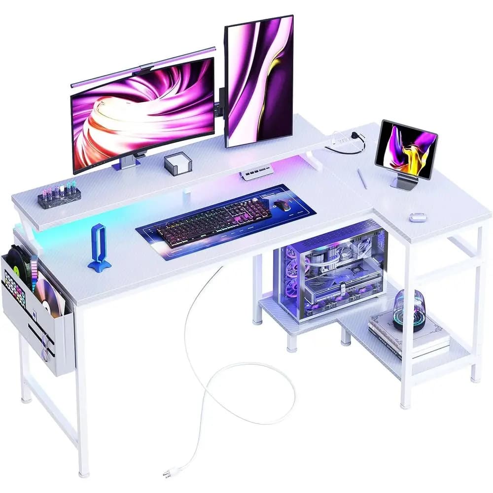 Scrivania da Gaming a L Reversibile con Porte USB, Prese di Corrente, Type-C, Luci LED, Ripiani Portaoggetti e Supporto Monitor, Bianca 48I