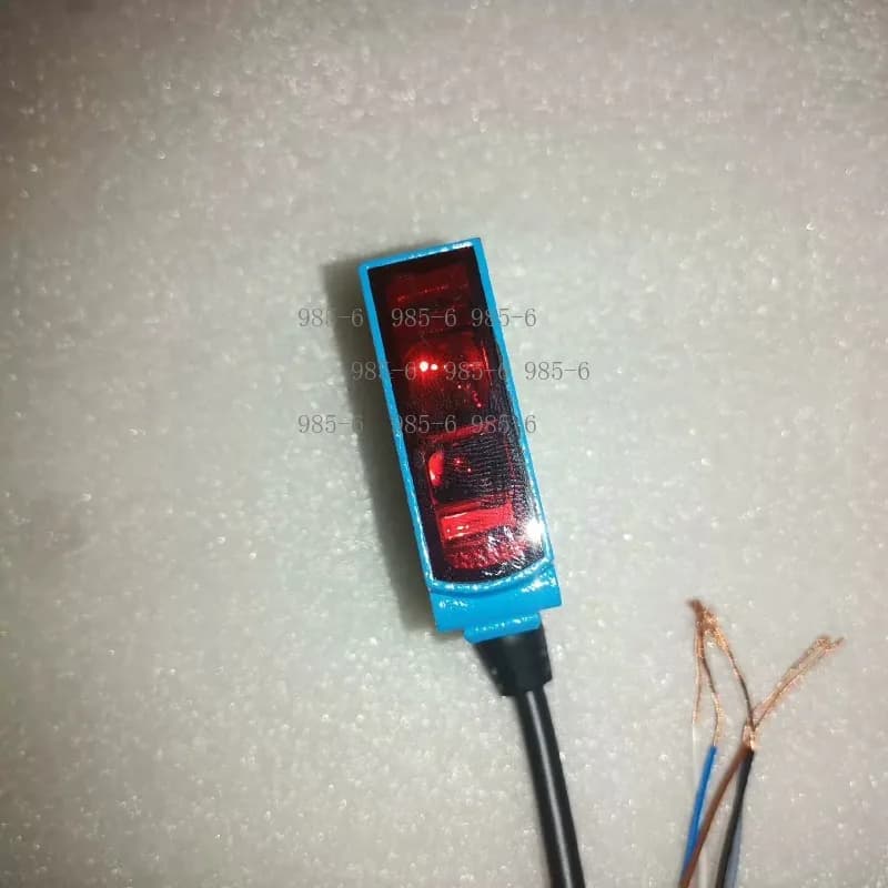 12-24VDC Photoelectric Sensor Diffuse Type 140mm Sensing Distance Switch