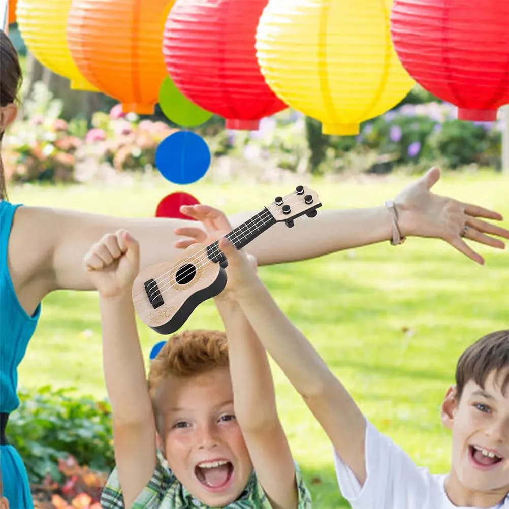 Mini chitarra per bambini, 2 pezzi, ukulele a 4 corde, strumento musicale educativo, leggero e portatile, per viaggi, giochi all'aperto, principianti