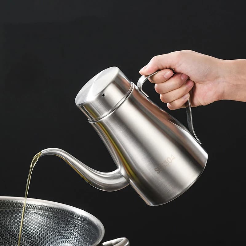 Pentola per olio in acciaio inossidabile 304 Bottiglia per olio da cucina Pentola per serbatoio di olio Pentola per olio commestibile per uso domestico Grande serbatoio per olio Pentola per olio per versare Bottiglia di olio