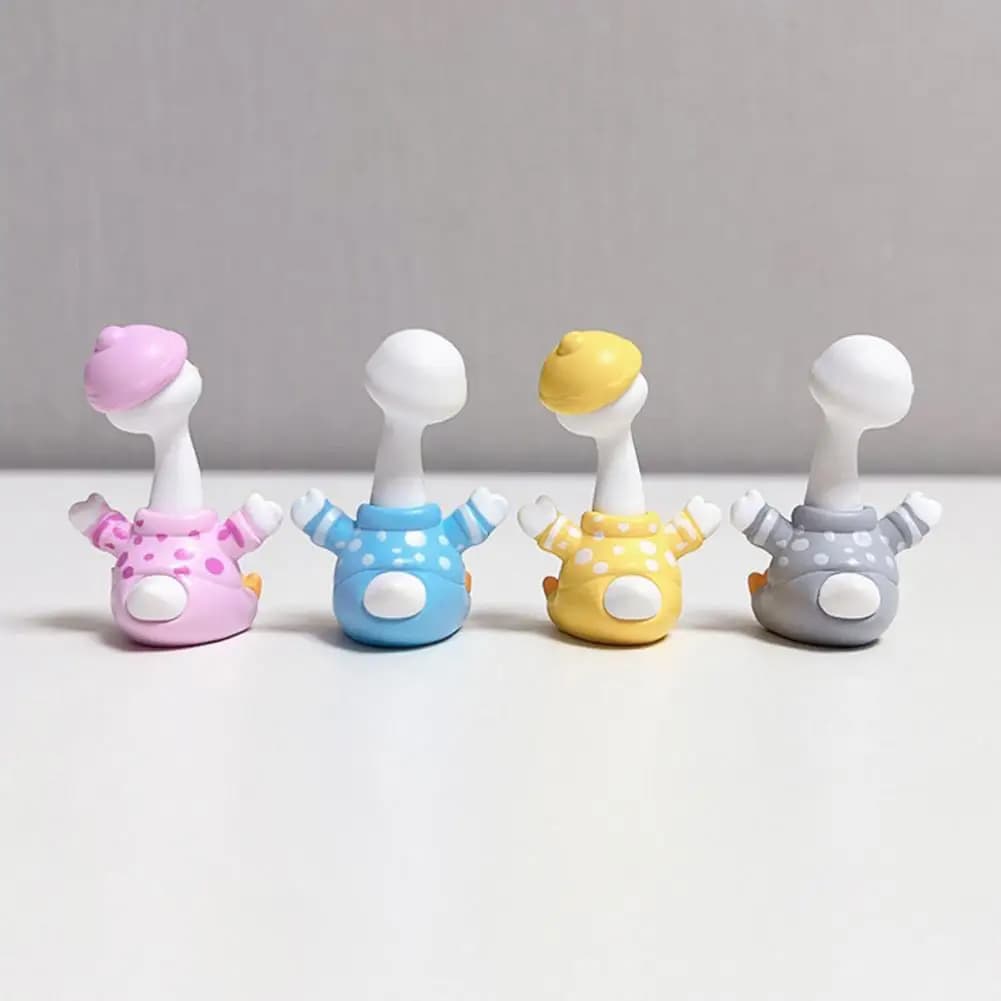 Soft Pastel Home Ornament Car Dashboard Ornament 4pcs Mini Cartoon Duck Figurines Set Cute Polka-dot Pajamas Ornaments Macaron