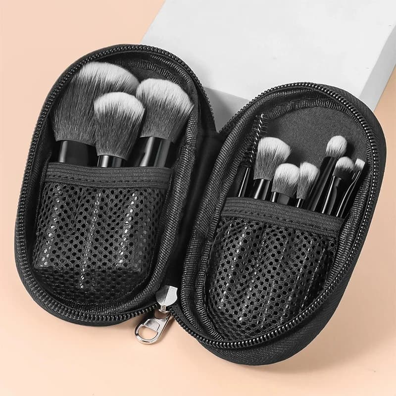 Set of 10 Mini Makeup Brushes, Professional Brushes for Cypria, Umbrella, Fondotinta, Blush, Corrector, Beauty Tools