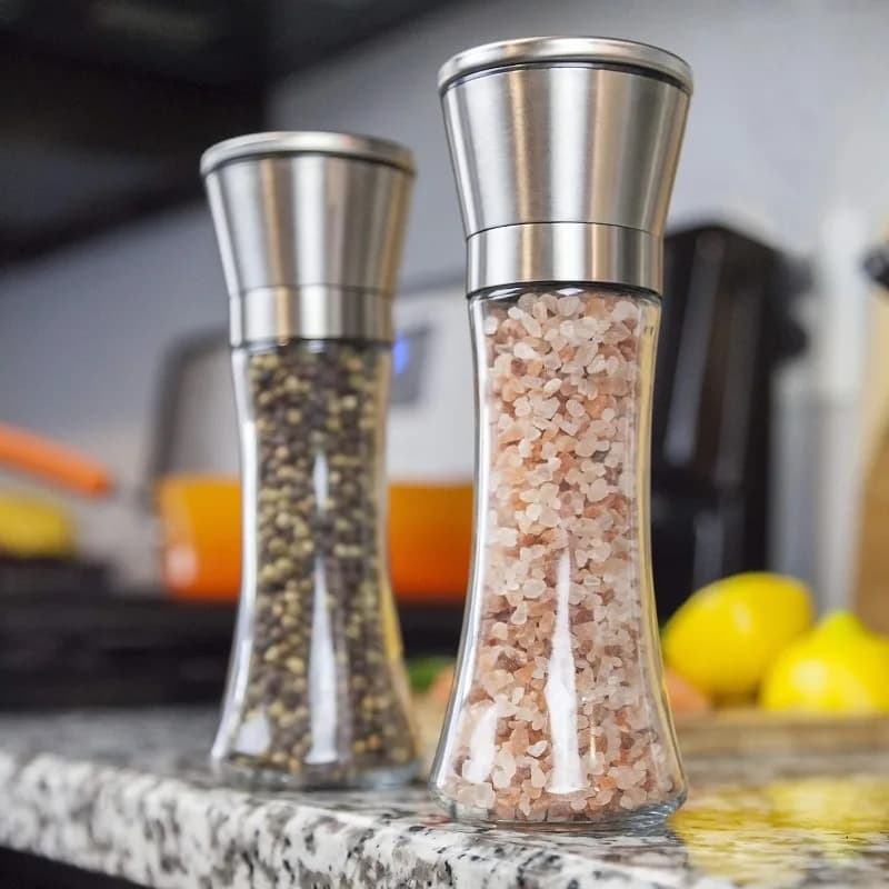 Set di Saliera e Pepiera da 180/300ML con Supporto, Macinino per Sale e Pepe in Acciaio Inox, Contenitore per Spezie