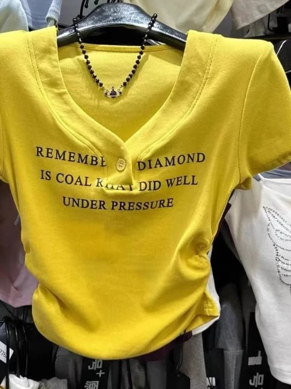 T-shirt alla moda con stampa di lettere, da donna, slim fit, stile coreano, outlet, abbigliamento casual, top estivo, girocollo, manica corta
