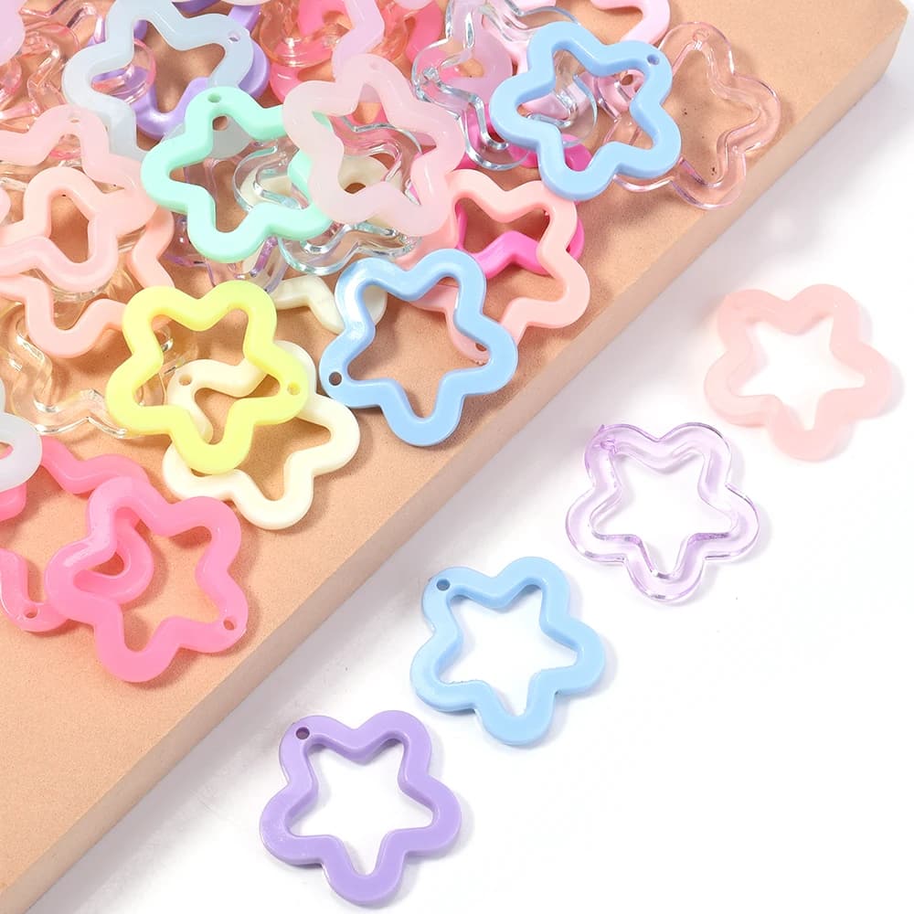 30 pendenti con stelle in acrilico, ciondoli con stelle a cinque punte vuote per collane, bracciali, orecchini, portachiavi, forniture per la creazione di gioielli fai da te