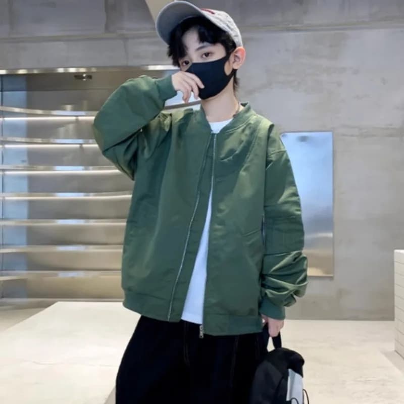 Giacca da baseball da ragazzo primavera autunno 2025 Design coreano Giacca ampia con scollo tondo nero Tutti abbinabili per i bambini grandi