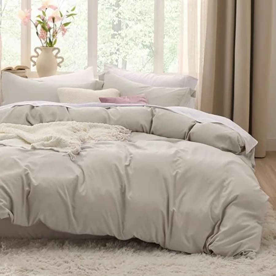Duvet Cover Queen Size - 3 Pieces Prewashed Extra Soft Bedding Set, Includes 1 Duvet Cover 90x90 Inches with Zipper Closure and