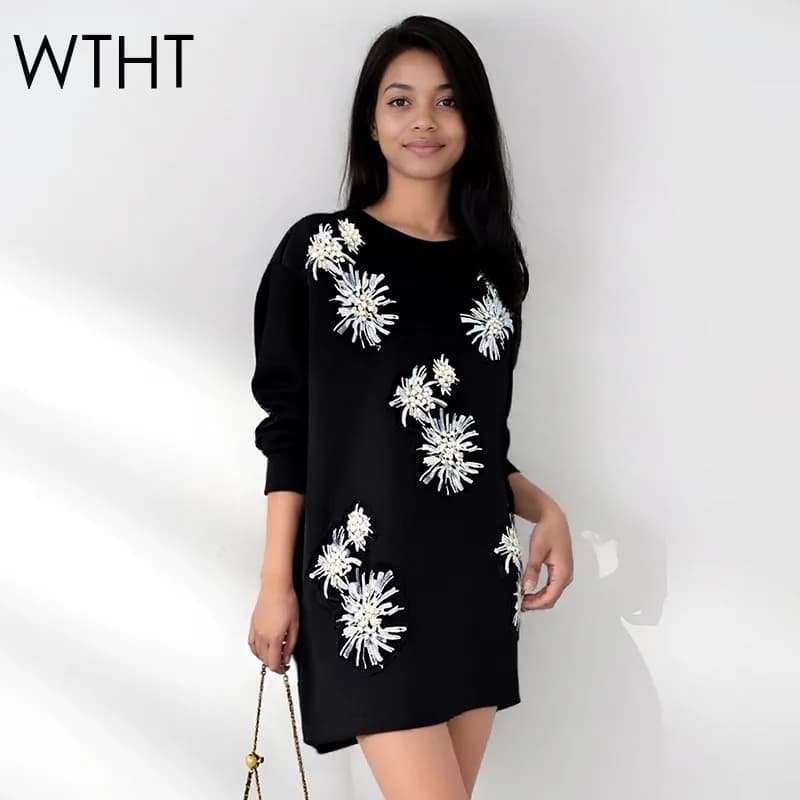 WTHT Fashion Women's 3D Beaded Loose Sweatshirt 2025 Winter Trendy O-neck Long Sleeves Pullovers Female 1LS2753