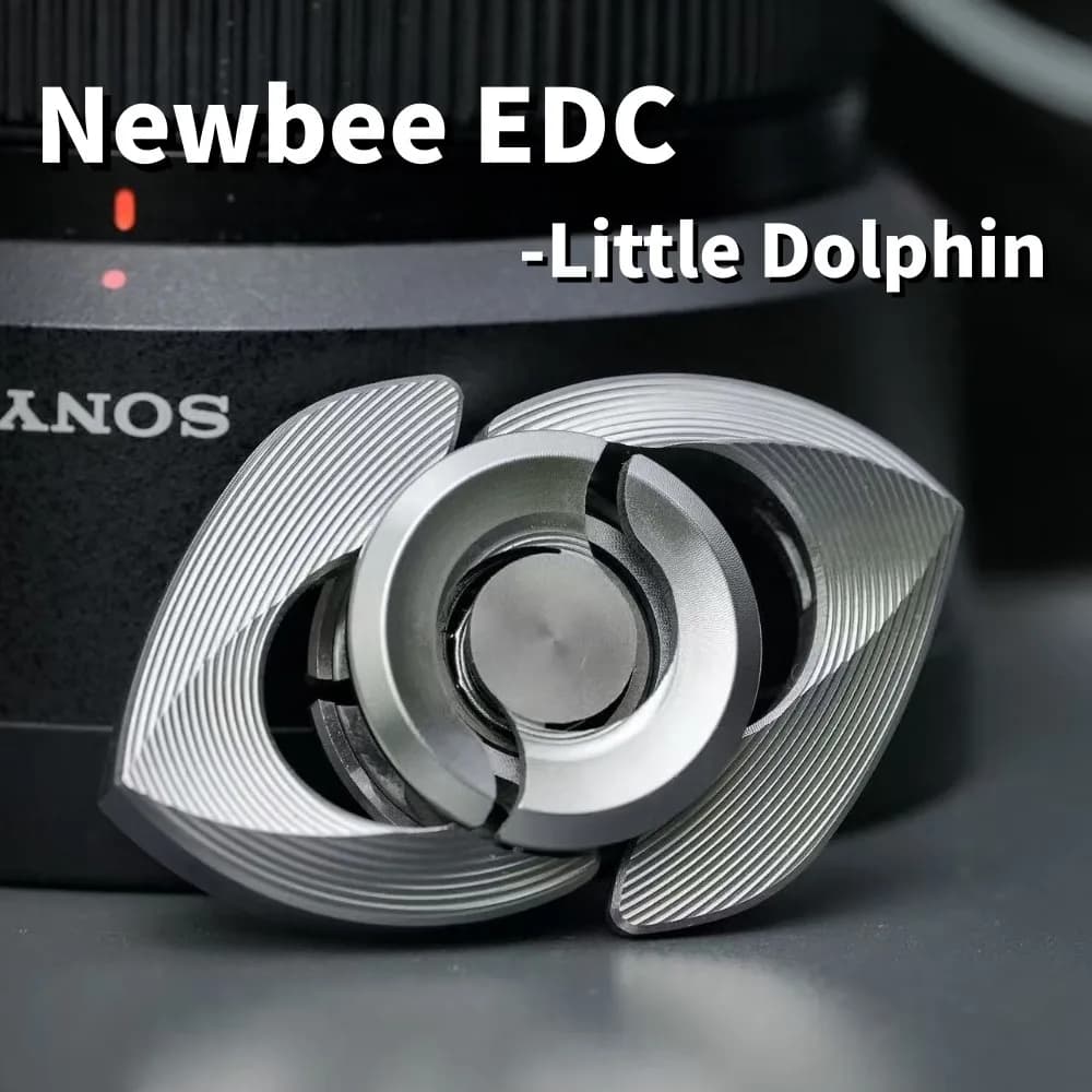 Newbee EDC Little Dolphin Fidget Spinner Fidget Spinner a due lame Disegni originali Manipolazione Sensazione Fidgeting Spinner