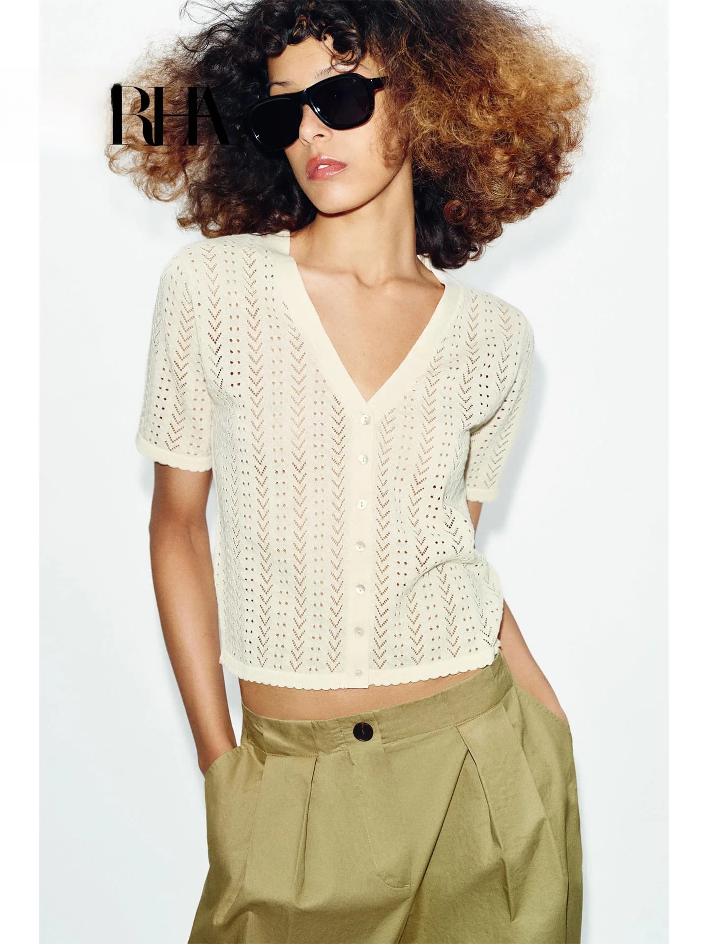 Summer 2026 Women's Short Sleeve Hollow Knitted Jacket V-Neck Open Cardigan Slimming Casual Style Knitwear Short Length