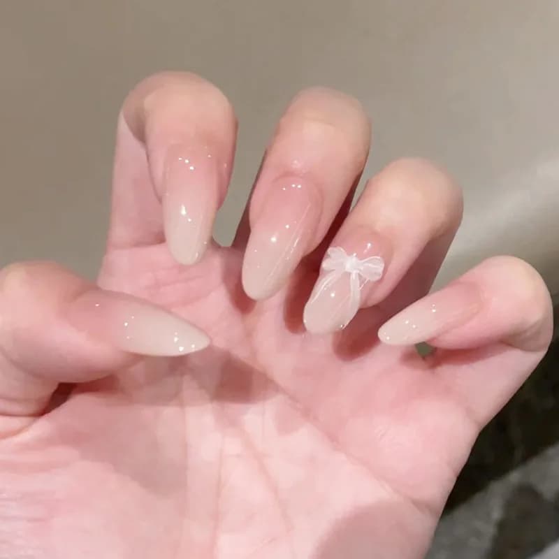 24 Pieces Fin Nude Nude Smooth with Flake, Mandorla Fin nails Removable for Woman, Ideal for Summer