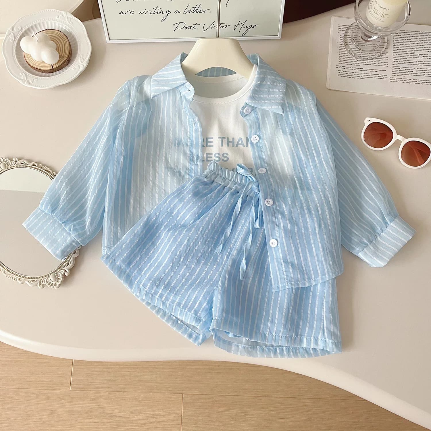 2025 Estate Nuove Ragazze Protezione Solare Set Camicia a Maniche Lunghe + Gilet + Pantaloncini per 2-10Y Bambini Moda Protezione Solare UV 3 Pezzi Vestito