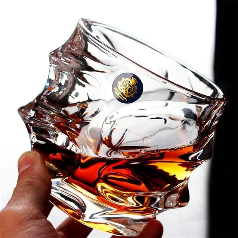 Bicchiere da vino creativo Resistente al calore Bicchiere da birra in cristallo trasparente Bicchiere da whisky Tazza da vodka Tazza da acqua per uso domestico Bicchieri da bar per matrimoni