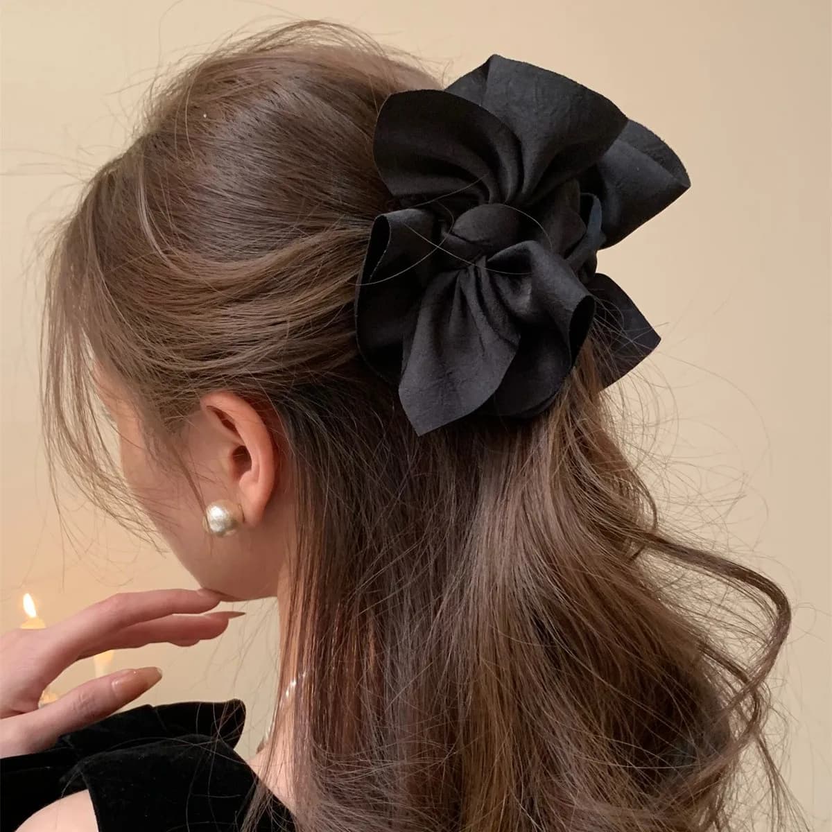 2026 Large Fabric Large Bow Grasping Clip Retro Ponytail Braid Claw Clip Trendy Sweet Girl Hair Clip Delicate Hair Accessories