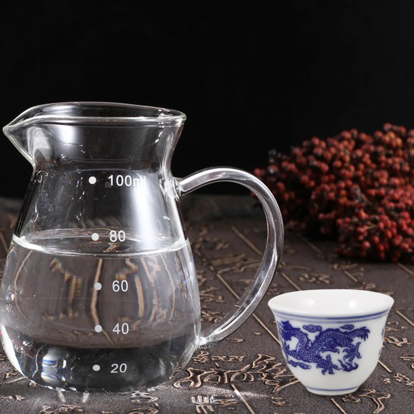 4Pcs Blue and White Porcelain Tea Cup Ceramic Tea Bowl Chinese Classical Teacup Heat Resistant Crack Resistant Comfortable Grip