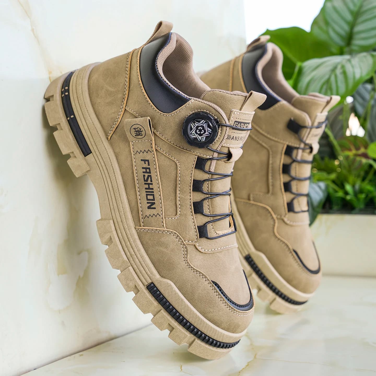 High-top men's versatile and comfortable hiking boots, outdoor fashion trendy thick-soled casual sports shoes