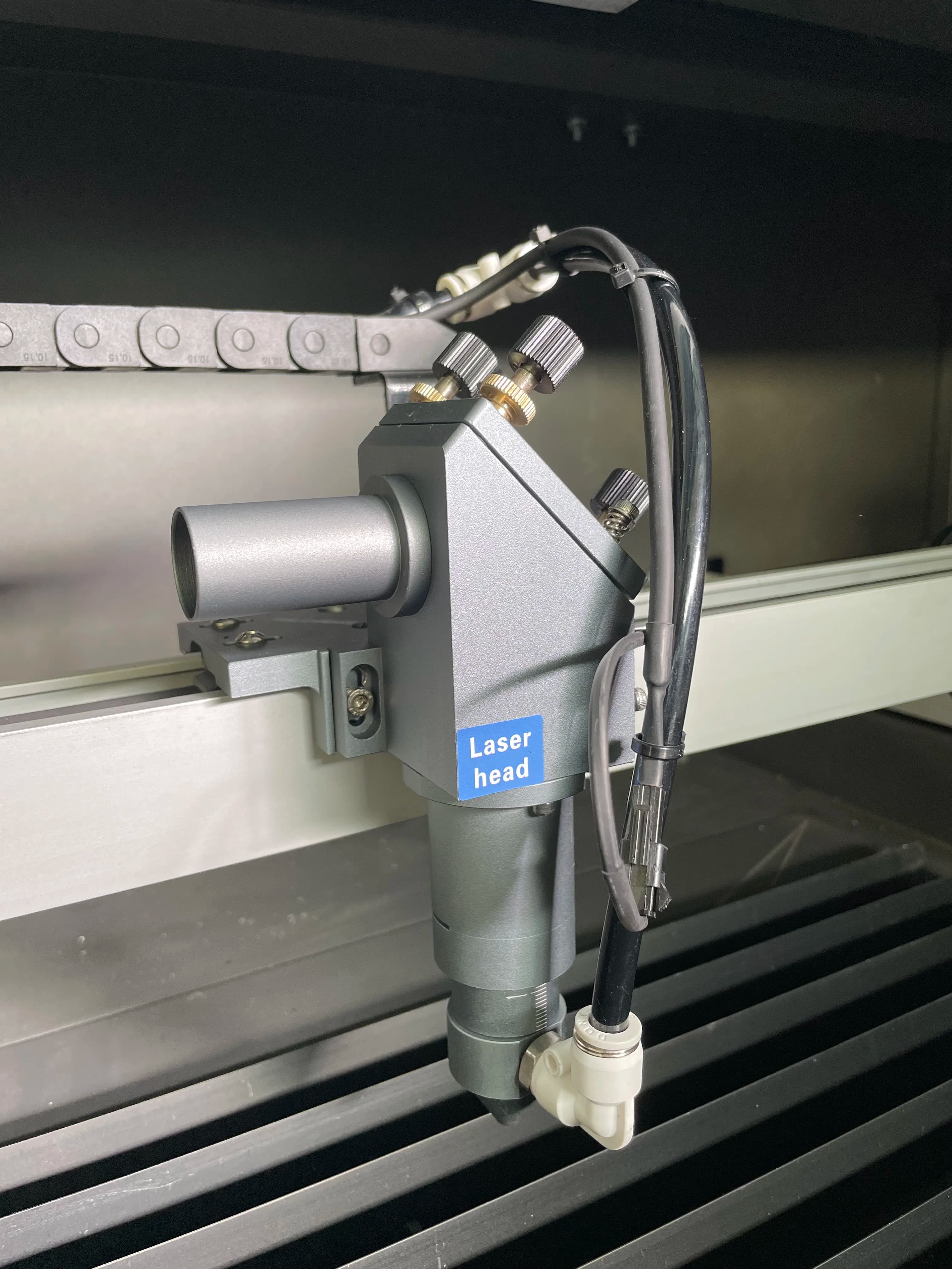 Cina 80W 100W 130W 150W 180W 200W Portatile Unmetal Legno Acrilico Mini CNC Co2 Macchina per incisione taglio laser