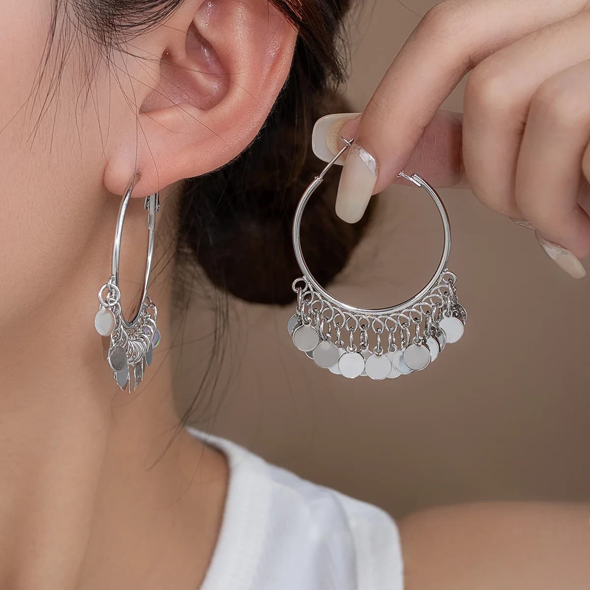 Sparkling Geometric Sequins Fringed Earrings Women's Metal Cold Wind Temperament Advanced Sense Versatile Earrings jewelry