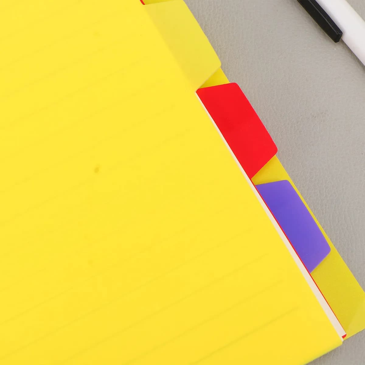 Quaderno a spirale laterale A5 giallo, blocco note spesso per diario, agenda, viaggi, studenti, cancelleria, appunti, pianificazione e registrazione
