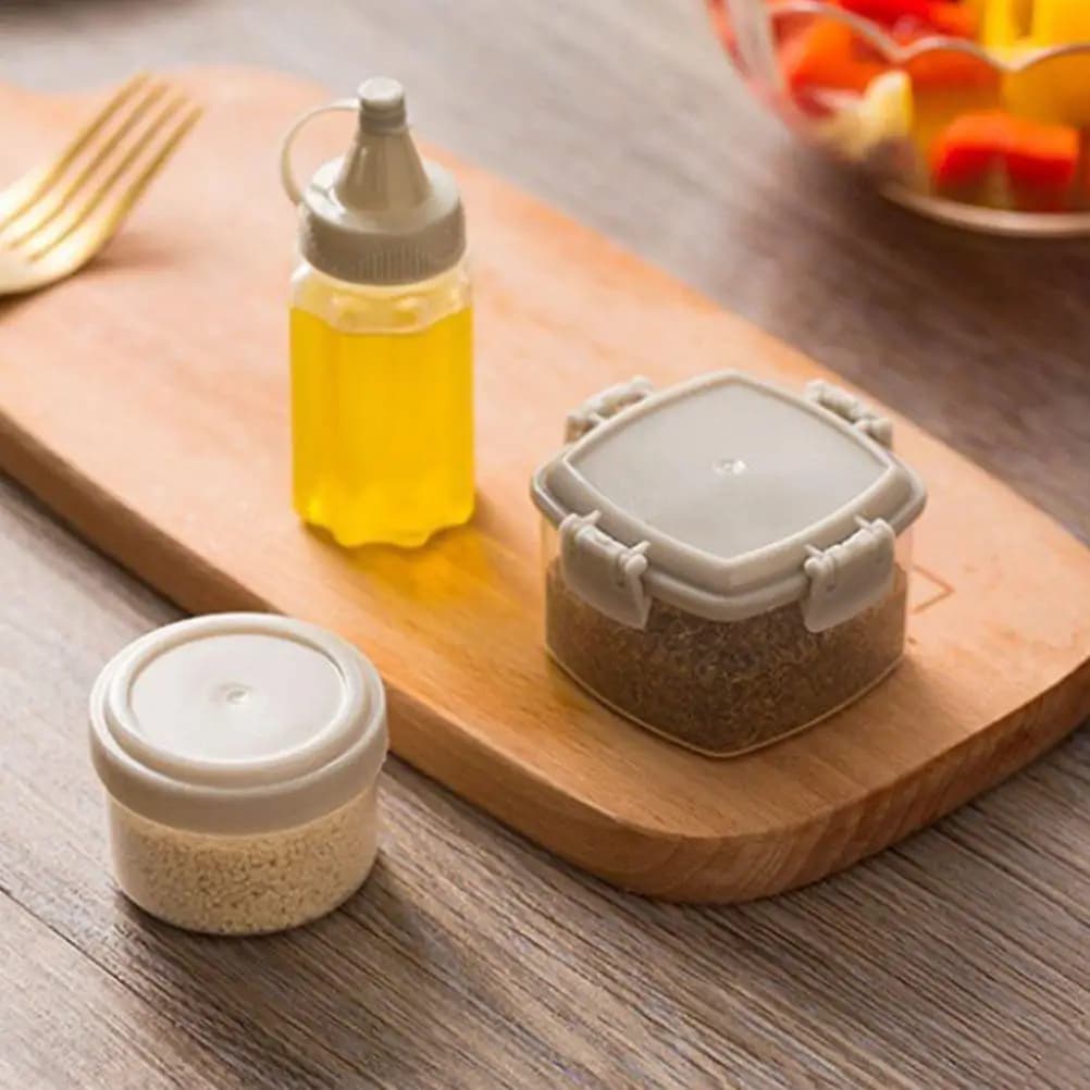 Set di 4 Contenitori Quadrati in Plastica per Salse, Multifunzione, per Condimenti, Frutta Secca, Insalata, Barbecue, Spezie e Alimenti