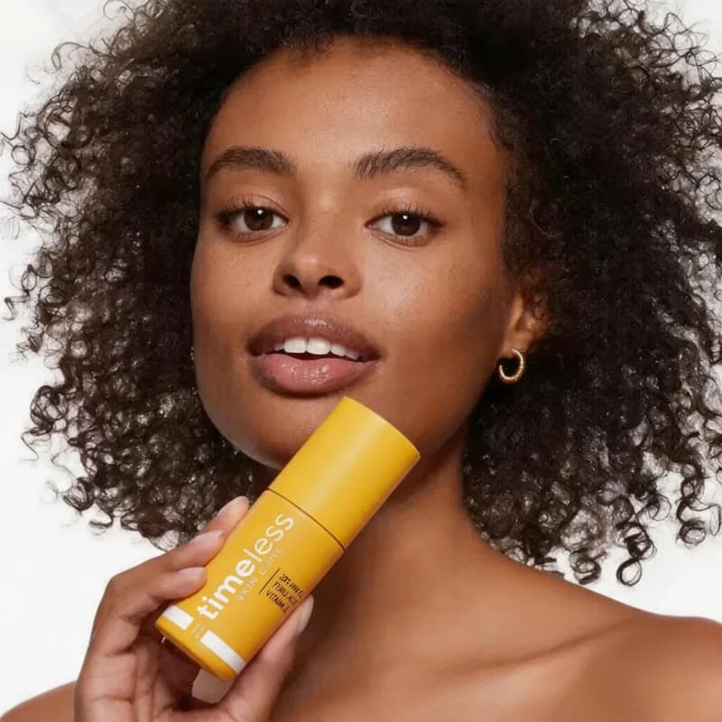 Siero Illuminante Timeless con 20% di Vitamina C, Idratazione Profonda per Uniformare il Tono della Pelle, Anti-Macchie Scure, Antiossidante per un Viso Radioso