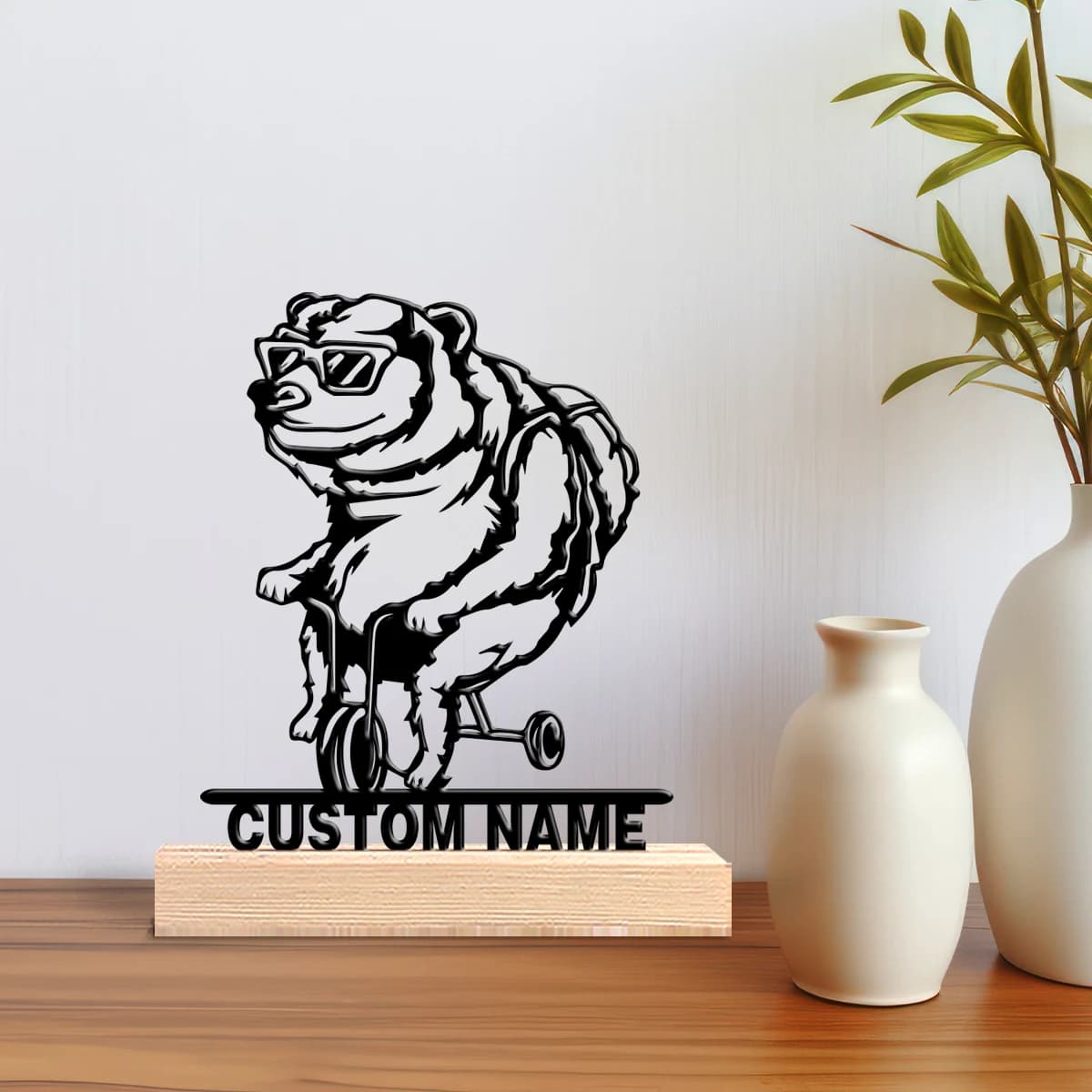 Decorazione da Tavolo in Metallo Personalizzata con Rana che Cavalca una Bicicletta, Base in Legno, Decorazione da Parete con Accenti in Legno
