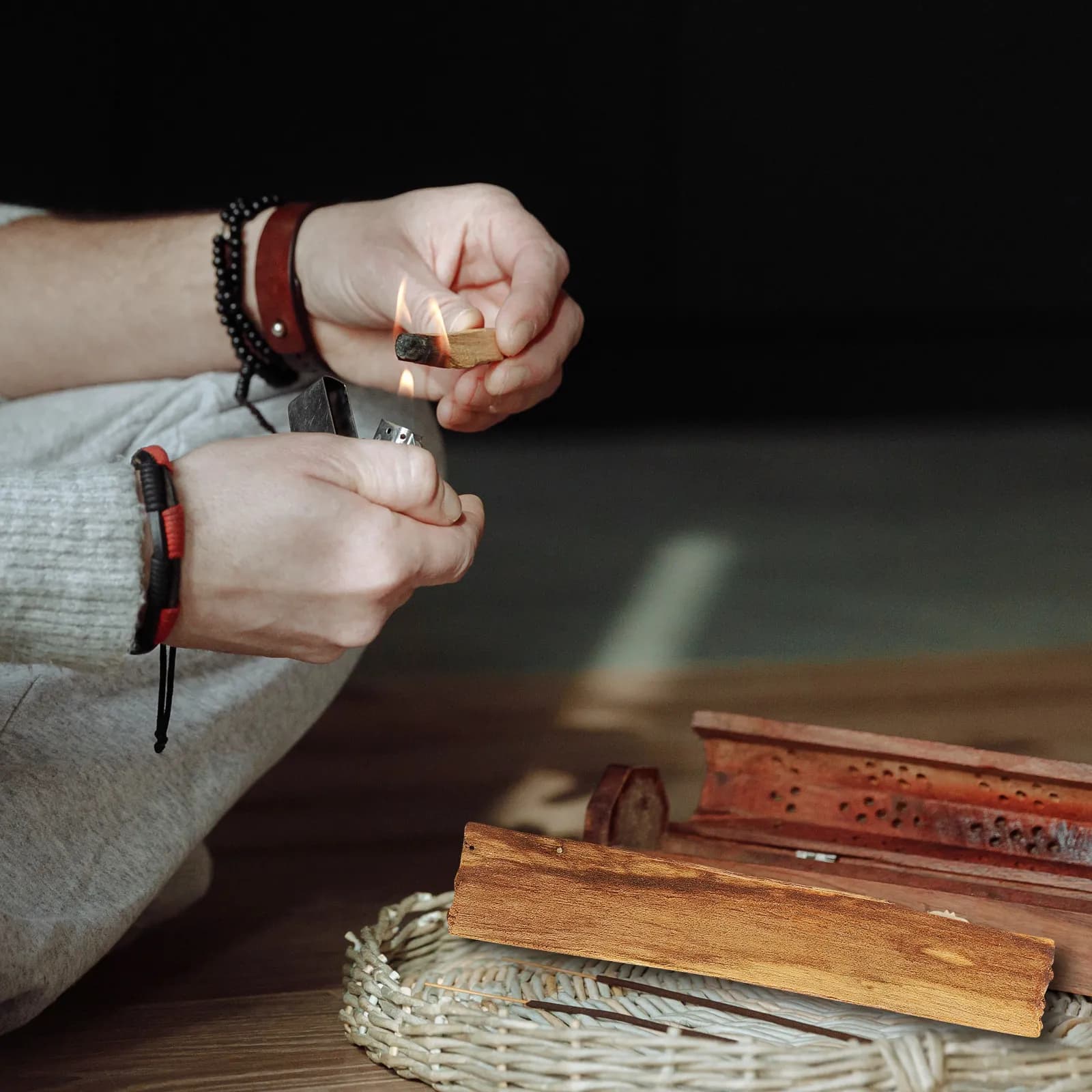 Bastoncini di Incenso in Legno Naturale per Purificazione Spirituale, Meditazione, Yoga, Rituali, Purificazione dell'Aria, Energia Positiva e Smudging