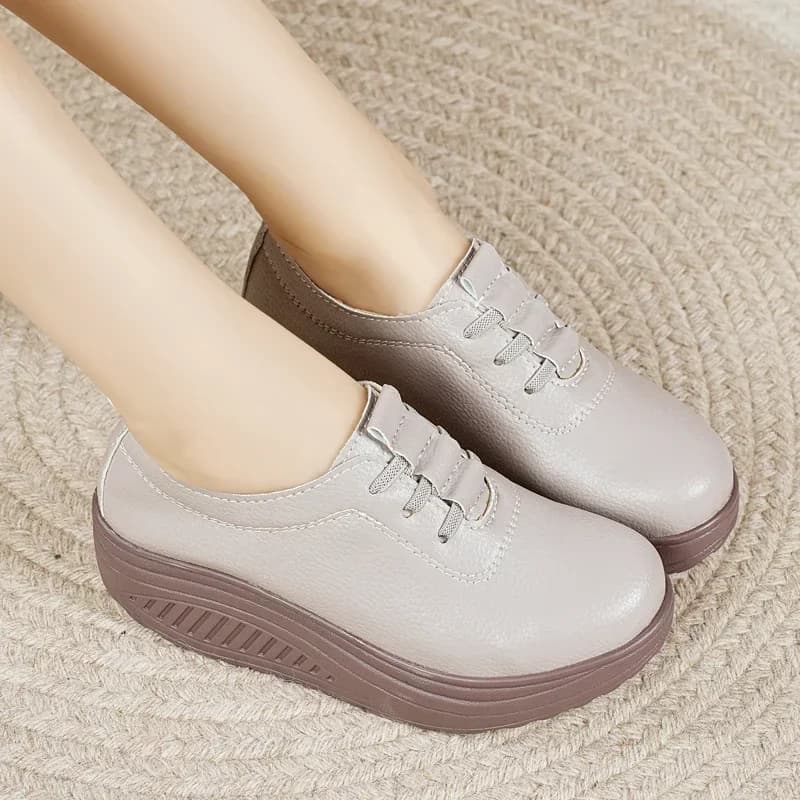 Sneakers da donna Piattaforma in pelle PU Fondo spesso Scarpe vulcanizzate da passeggio casual Calzature femminili di moda Zapatillas Mujer