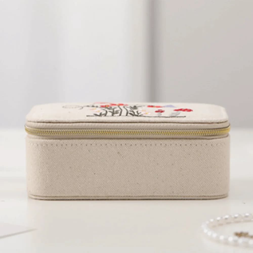 Embroidered Jewelry Storage Box Portable Organizer Earrings Necklace Ring Jewelry Box Butterfly Packaging Box