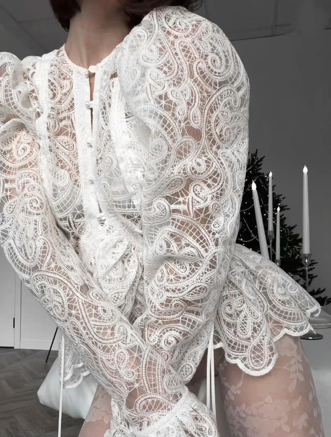 Camicie Chic da Donna in Pizzo con Volant e Pieghe, Maniche a Sbuffo, Monopetto, Camicette Corte, Top Bianco Moda Primavera Estate 2026