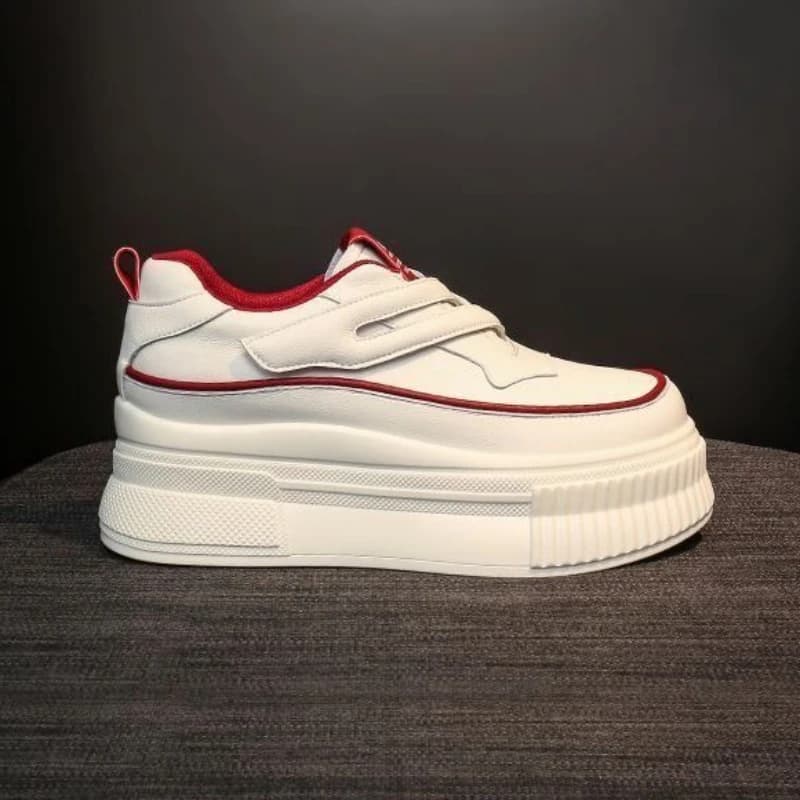 2025 Scarpe da ginnastica bianche da donna di tendenza con cinturino in velcro antiscivolo resistenti all'usura altezza nascosta aumenta le scarpe con suola della piattaforma coreana