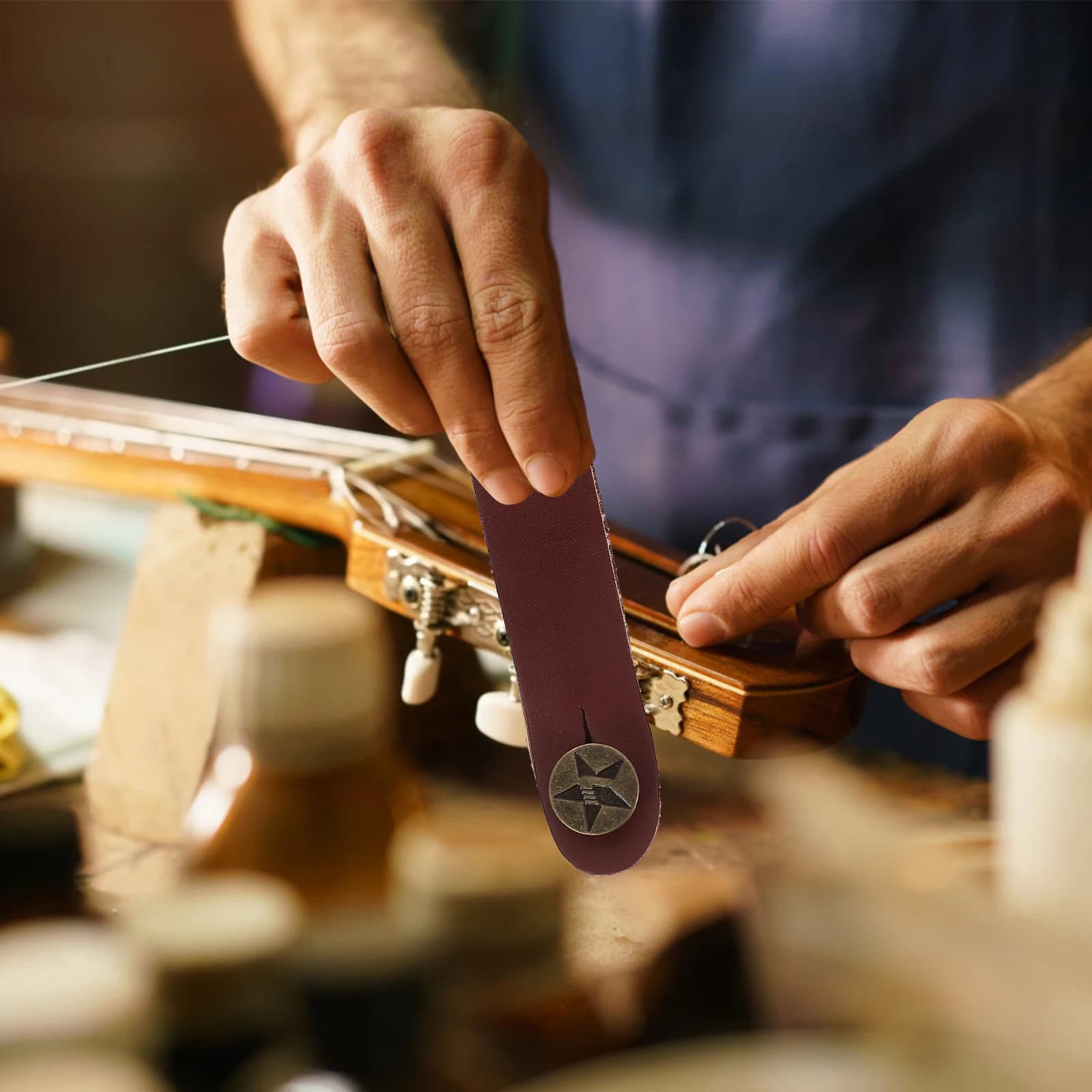 1 Set Kit di accessori per chitarra Cinghia per paletta regolabile con plettri per collo di fornitura per chitarra ukulele per basso elettrico acustico