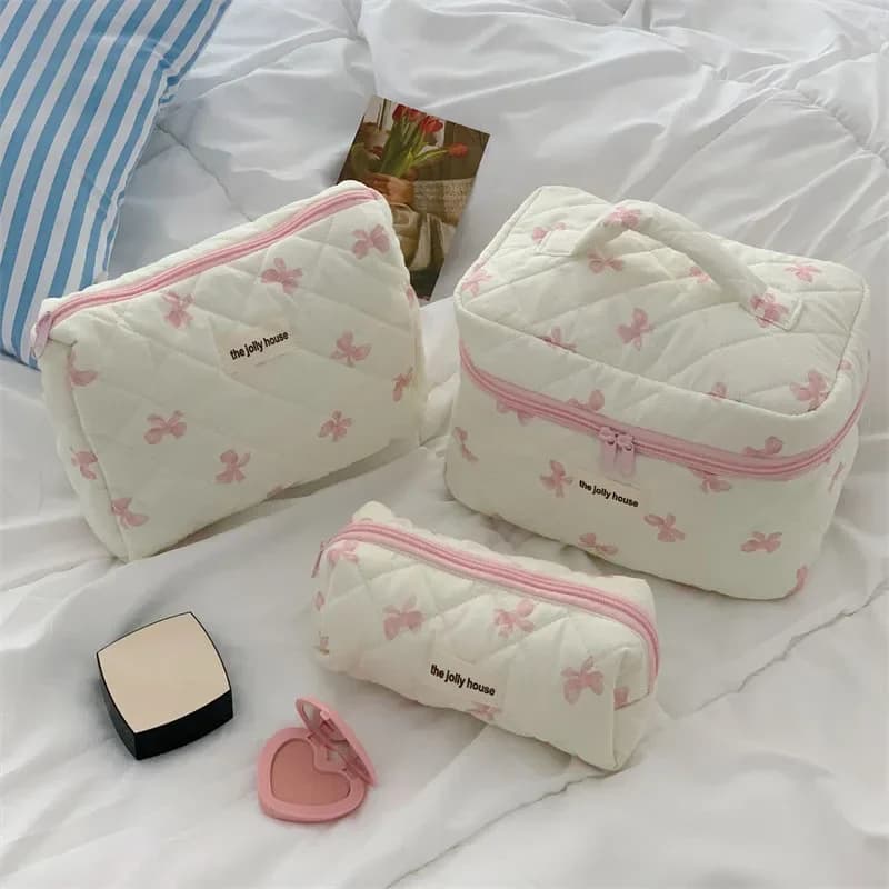 1 pcs cute woman cosmetic bag quilted makeup bag with cute bow portable travel bag to store toiletries organizer bag