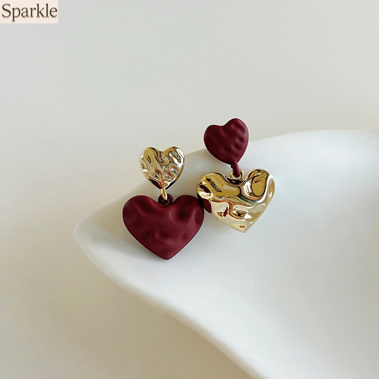 Orecchini a bottone a forma di cuore rosso di lusso per le donne Moda Colori a contrasto Ciondoli Gioielli per feste Regali Capodanno