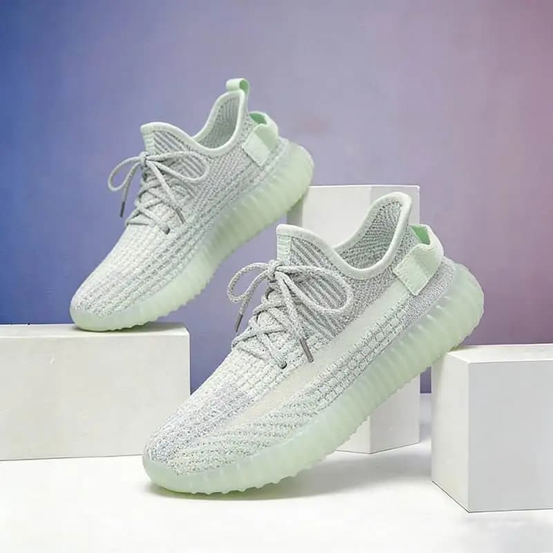 Nuove Scarpe da Donna Primavera Estate 2026: Sneakers Traspiranti in Mesh Stile Casual Sportivo per Coppie, Comode e Versatili