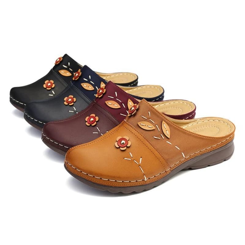 Baotou Pantofole da donna 2025 Sandali da donna Pantofole traspiranti con cuciture alla moda estiva per sandali con plateau con foglie di fiori da donna