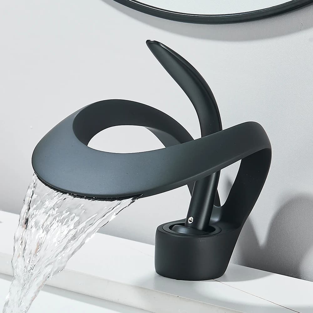 Rubinetto per lavabo a cascata in ottone massiccio Rubinetto miscelatore acqua calda fredda monocomando per lavabo del bagno
