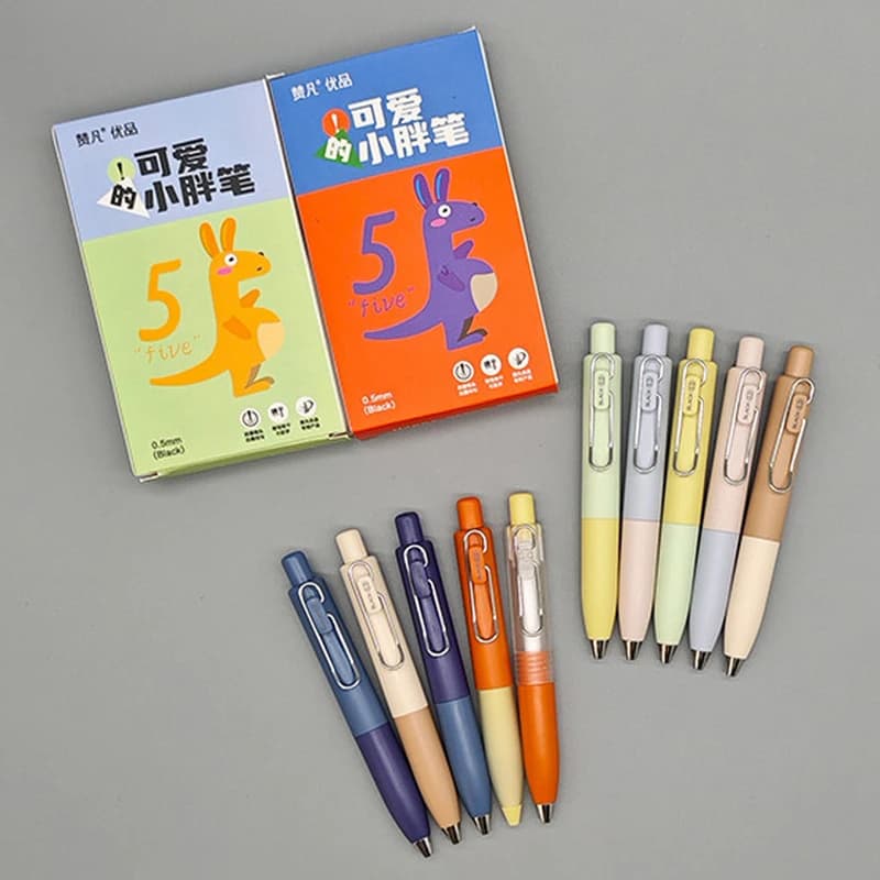 5 Pz/set Portatile Mini 0.5mm Nucleo Tasca Corta Penna Penna Neutra Carino Penna di Carbonio Durevole Punta Della Pallottola Penna Studenti Materiale Scolastico